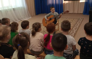 Музыкальная школа в гостях у дошколят Музыкальная школа в гостях у дошколят.