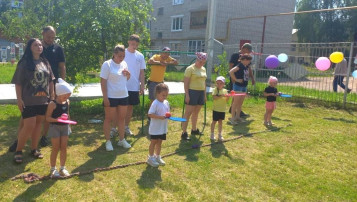 Спортивный праздник "Папа, мама, я – спортивная семья!" Спортивный праздник "Папа, мама, я – спортивная семья!".